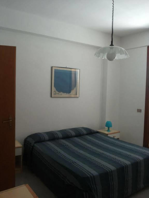 Residence Marinella 산비토로카포 외부 사진