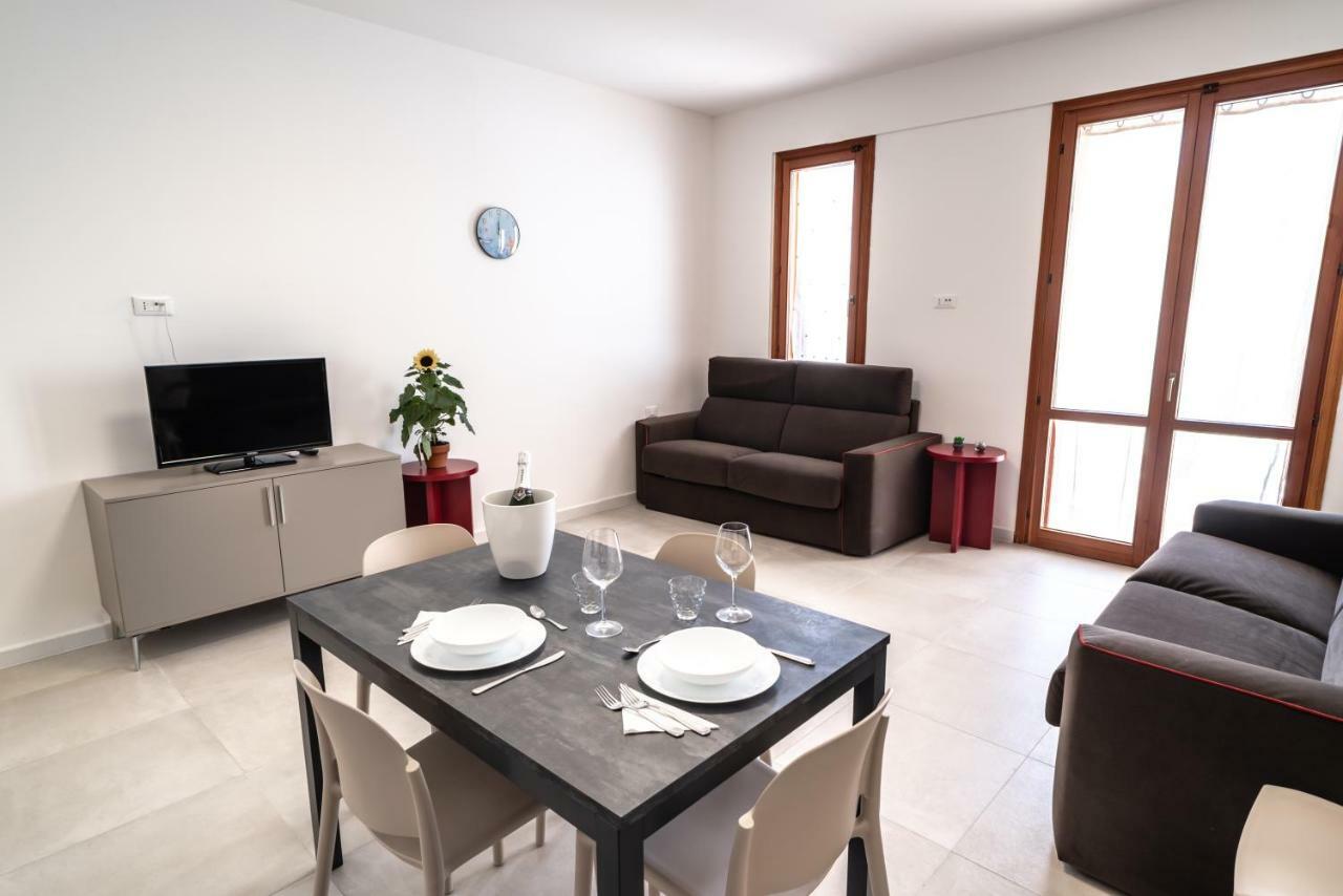 Residence Marinella 산비토로카포 외부 사진