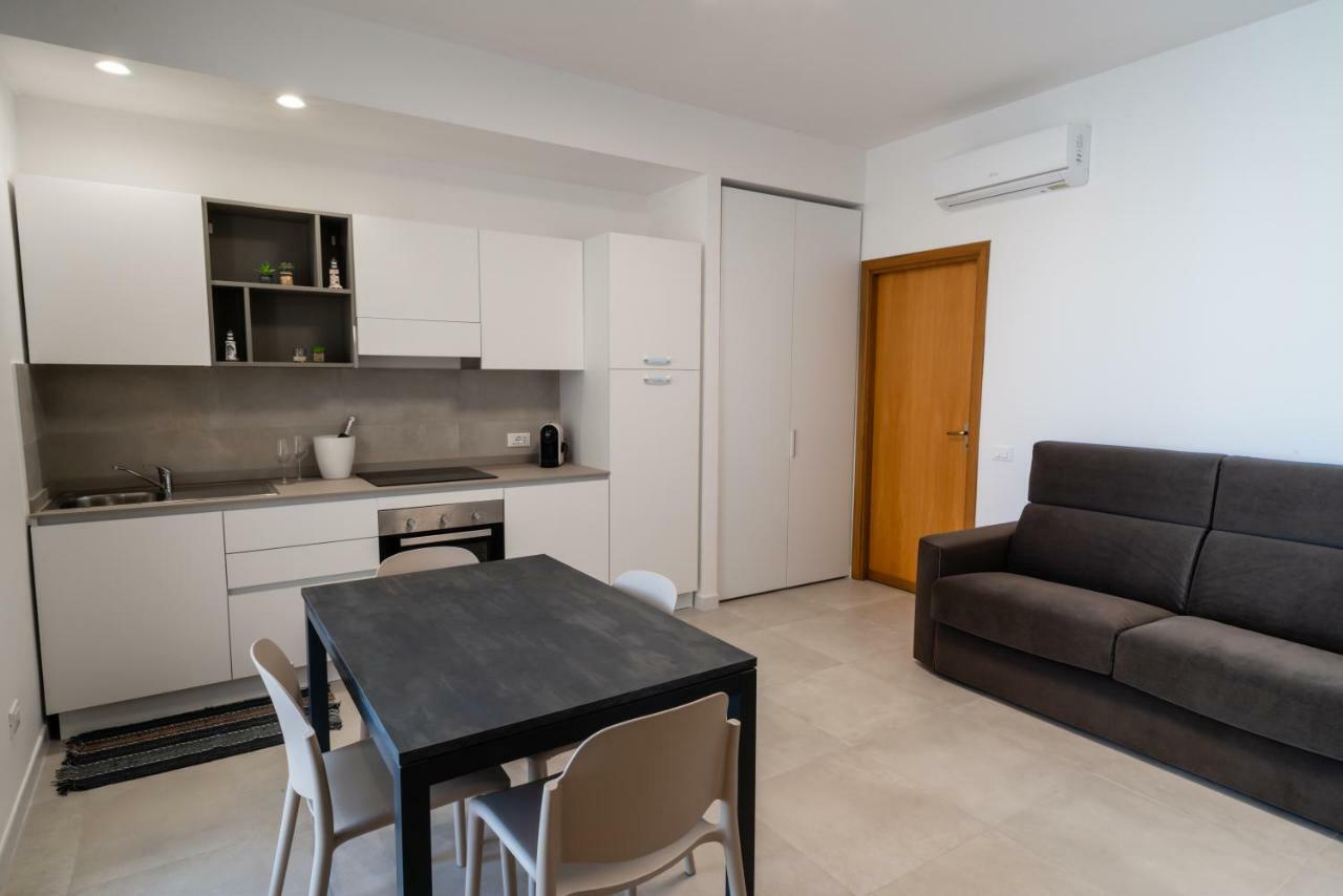 Residence Marinella 산비토로카포 외부 사진