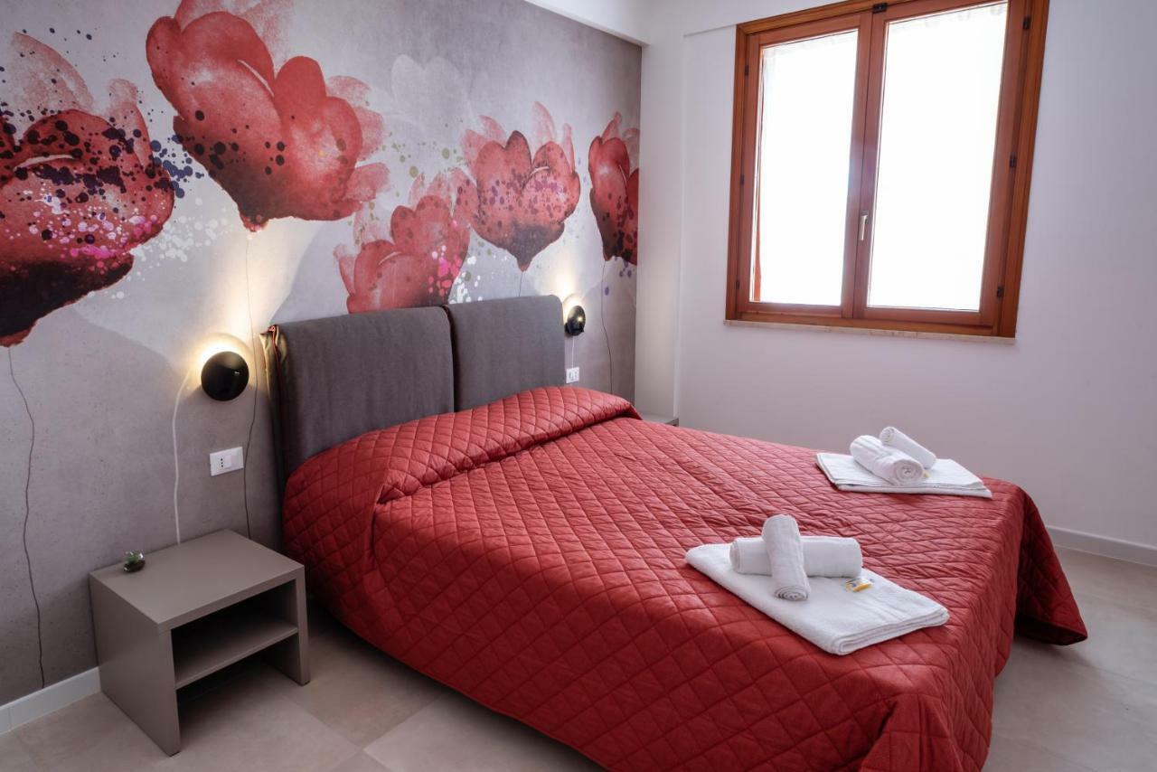 Residence Marinella 산비토로카포 외부 사진