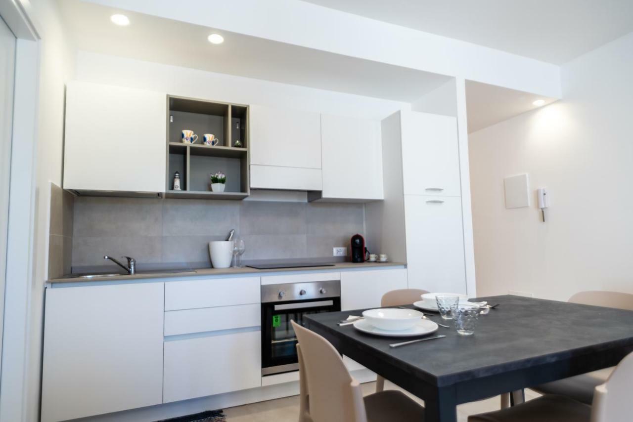 Residence Marinella 산비토로카포 외부 사진