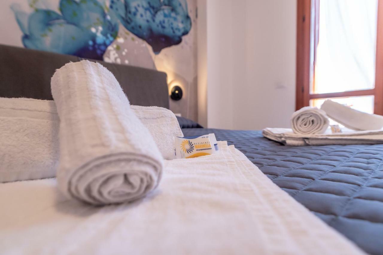 Residence Marinella 산비토로카포 외부 사진