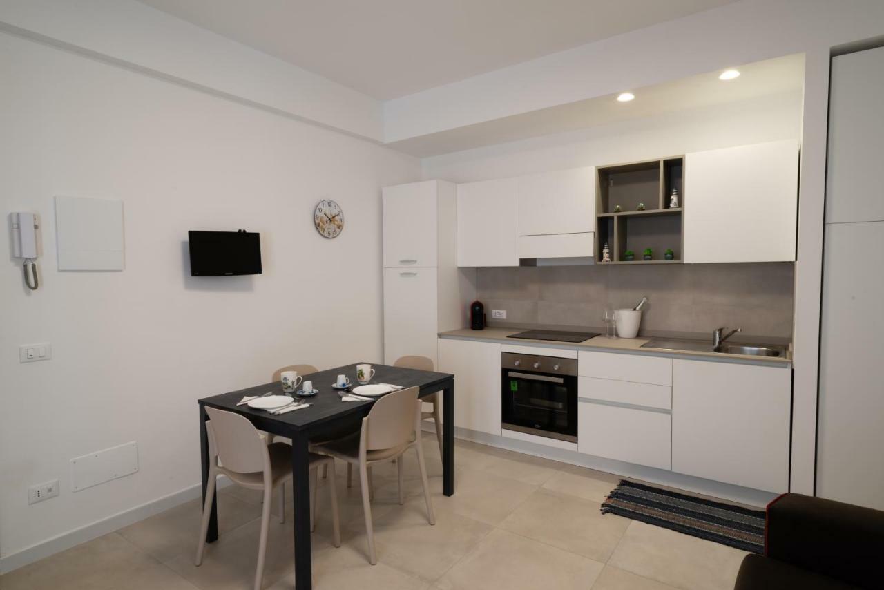 Residence Marinella 산비토로카포 외부 사진