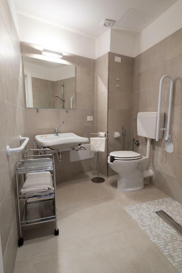 Residence Marinella 산비토로카포 외부 사진